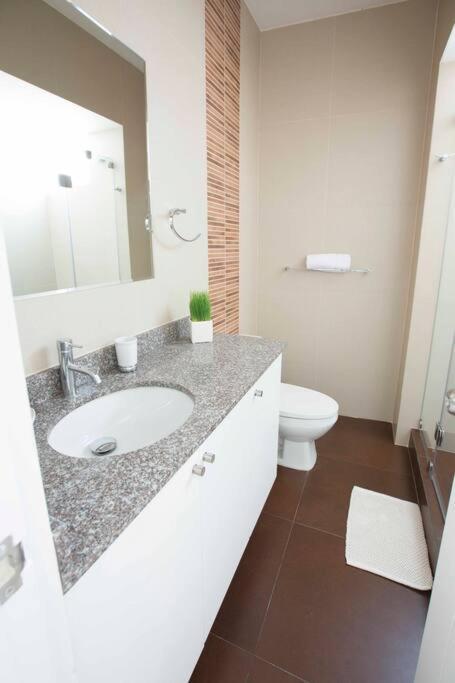 Mla Apartments - Larcomar ليما المظهر الخارجي الصورة