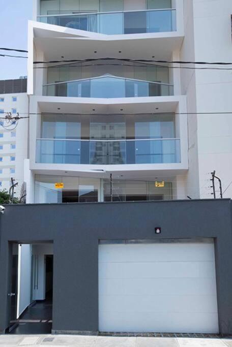 Mla Apartments - Larcomar ليما المظهر الخارجي الصورة